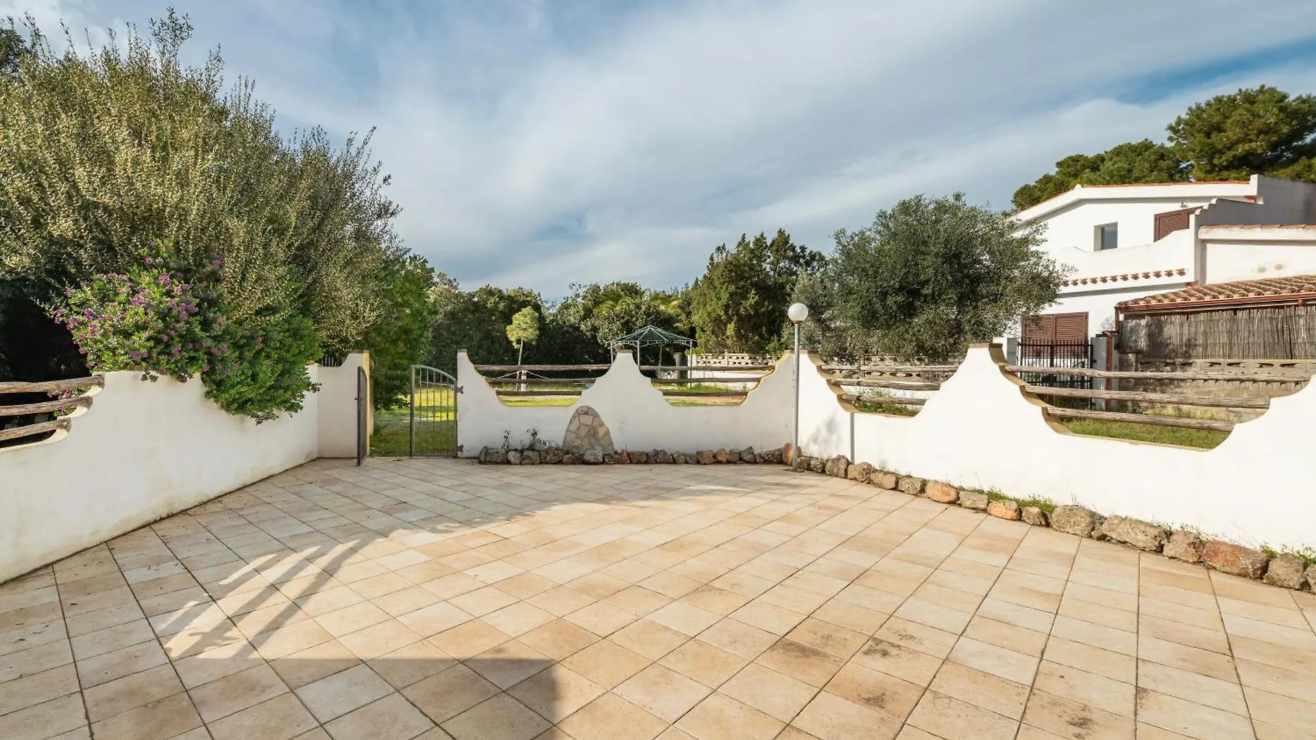 Casa Ella Apartment Sant'Anna Arresi 0*,  Italy